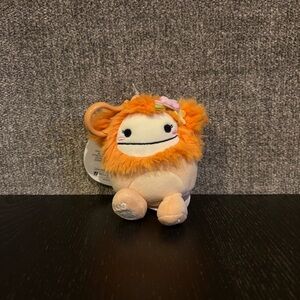 Shasta Bigfoot Squishmallow Clip
